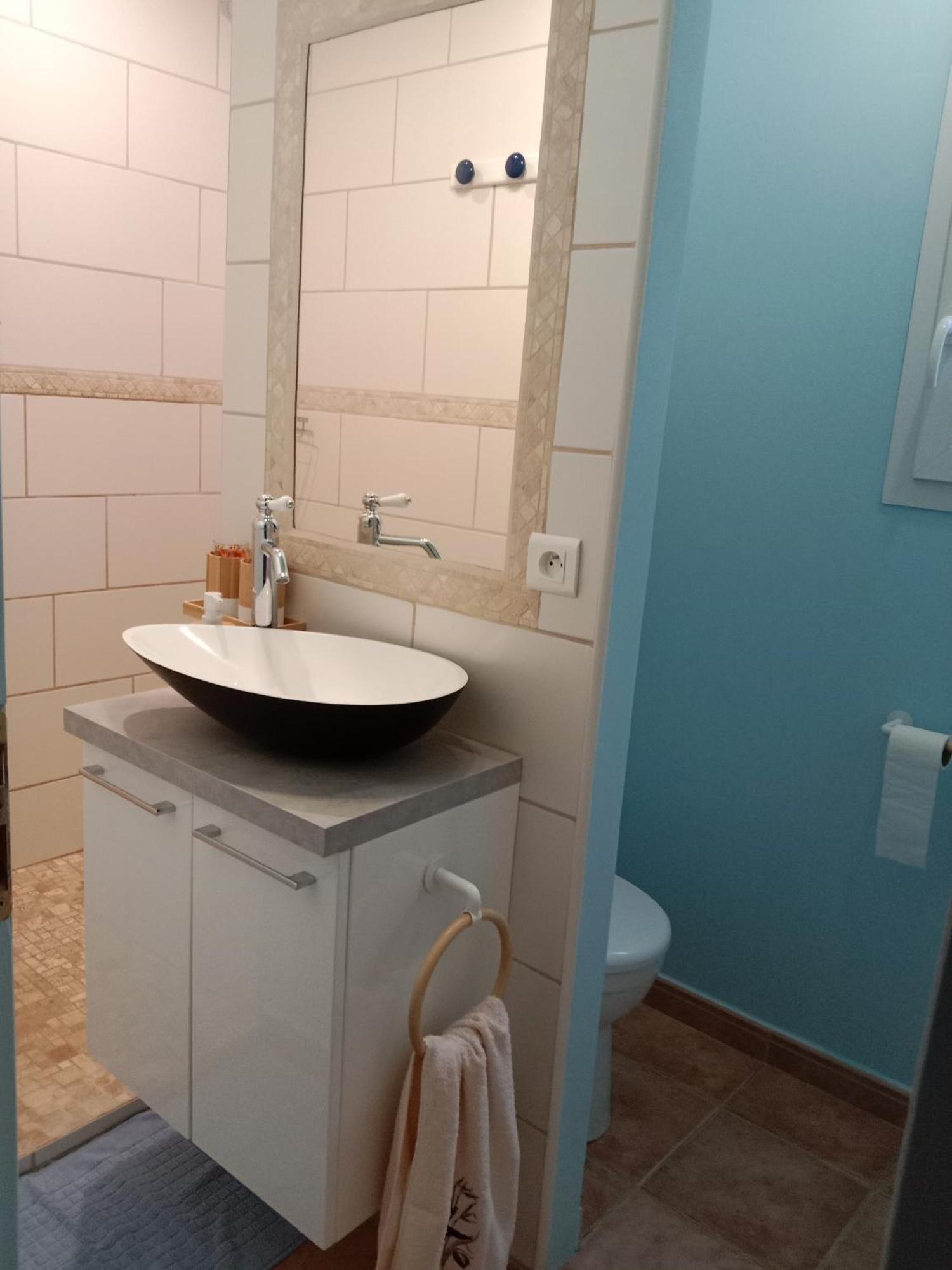 Bed and Breakfast La Farigoulette Lorgues Esterno foto