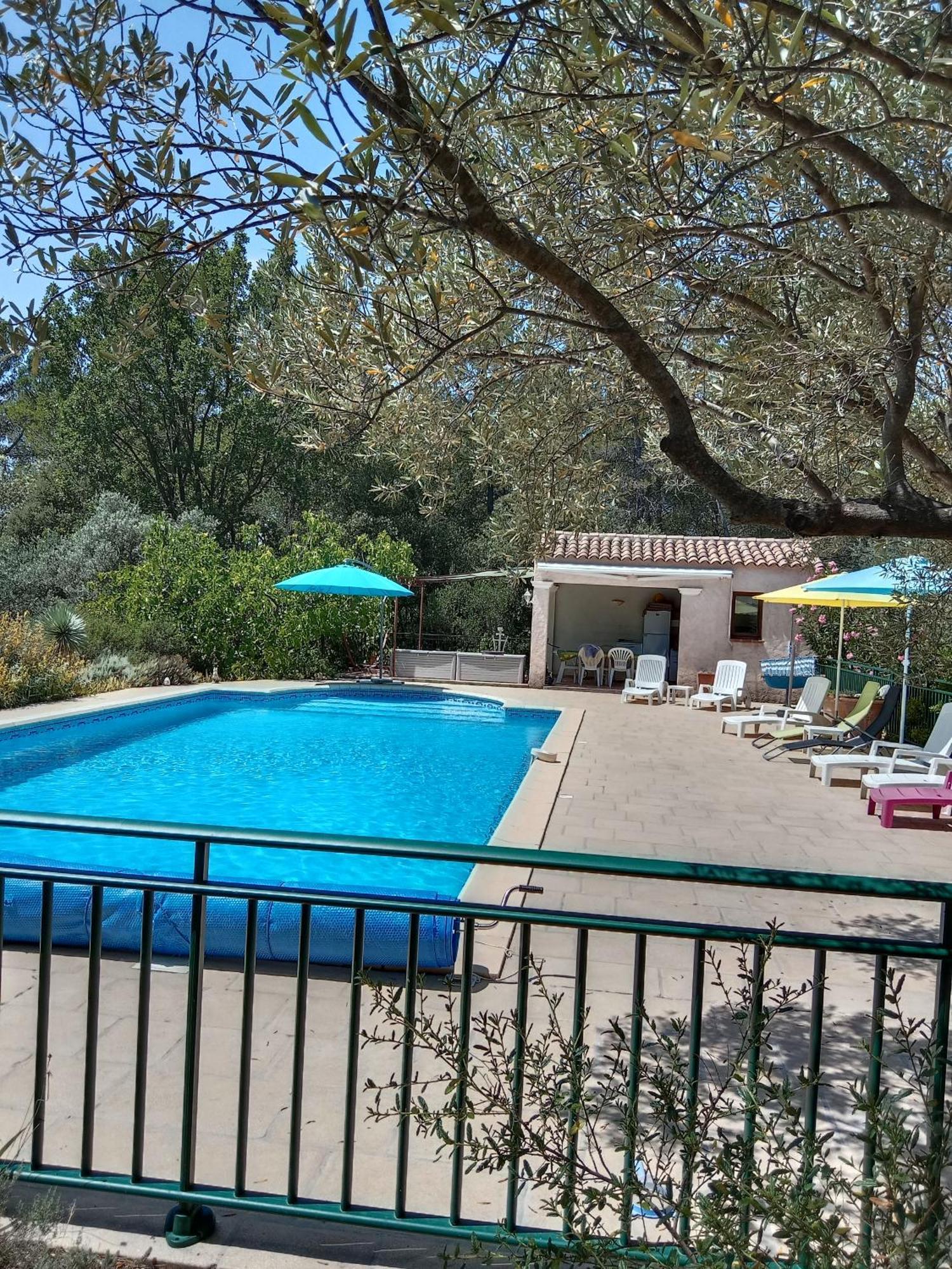 Bed and Breakfast La Farigoulette Lorgues Esterno foto